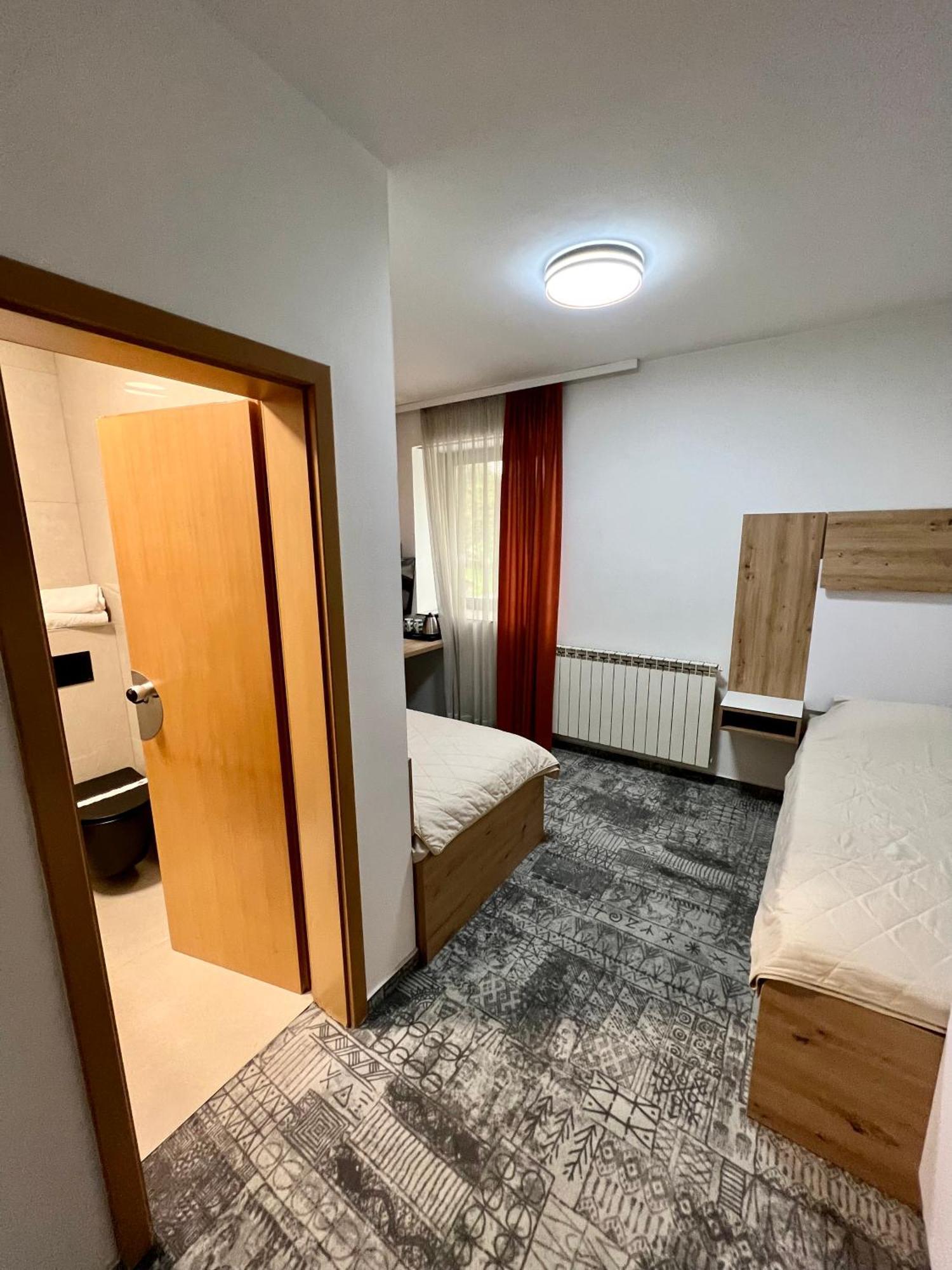 Hotel Brkic Sarajevo Airport - Free Parking Exterior photo